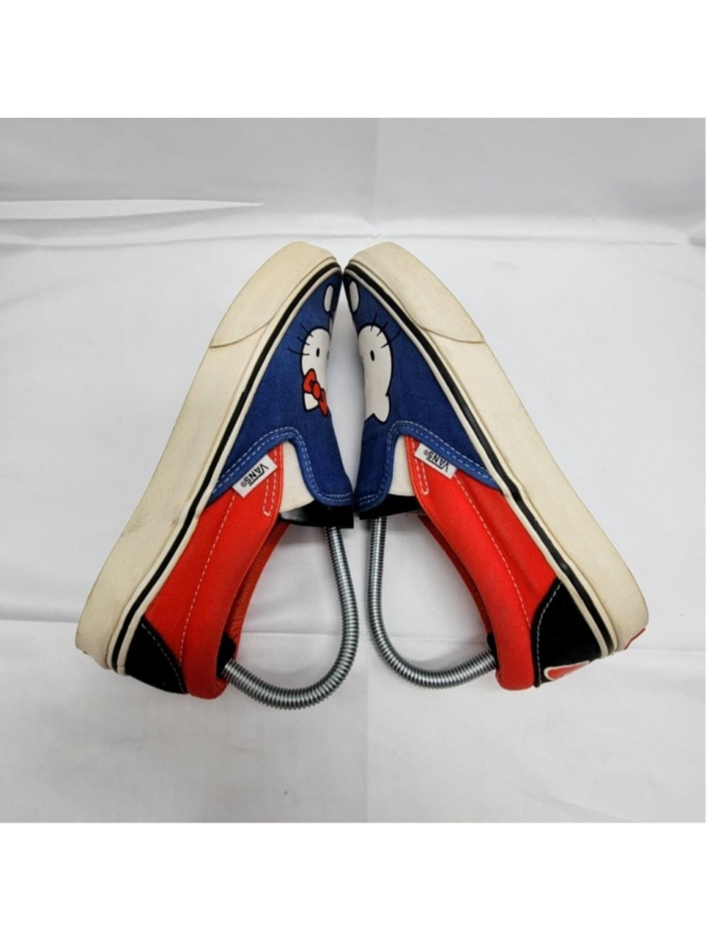 Vans Hello Kitty Classic Slip-On Shoes Size 7 Blue Red Canvas Sneakers - Picture 8 of 9